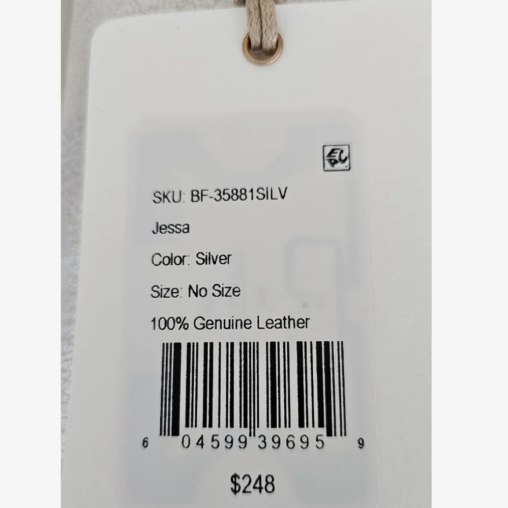 HOBO Jessa NWT in Silver - Picture 8 of 14